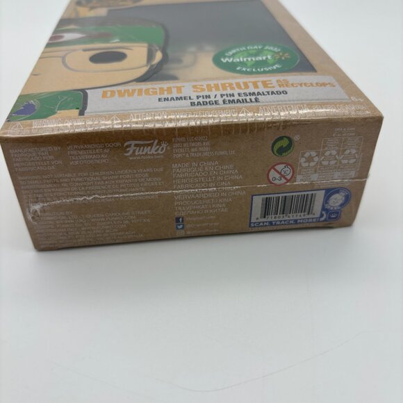 Funko Pop! Pop Pin: Earth Day - The Office - Dwight Shrute as Recylops - Picture 3 of 4